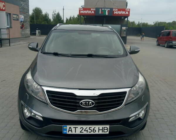 Сірий Кіа Sportage, об'ємом двигуна 0 л та пробігом 220 тис. км за 14000 $, фото 3 на Automoto.ua