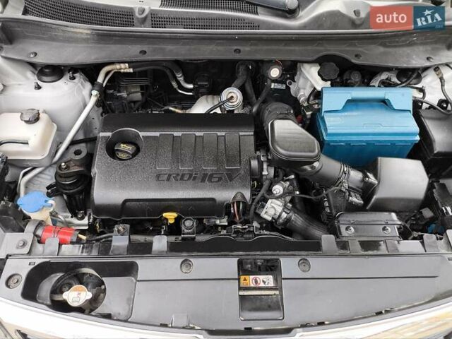 Сірий Кіа Sportage, об'ємом двигуна 1.69 л та пробігом 199 тис. км за 11299 $, фото 12 на Automoto.ua