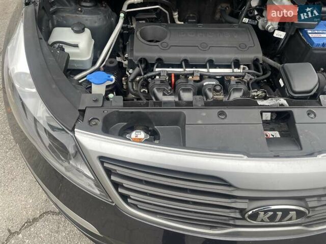 Серый Киа Sportage, объемом двигателя 2 л и пробегом 77 тыс. км за 12500 $, фото 29 на Automoto.ua