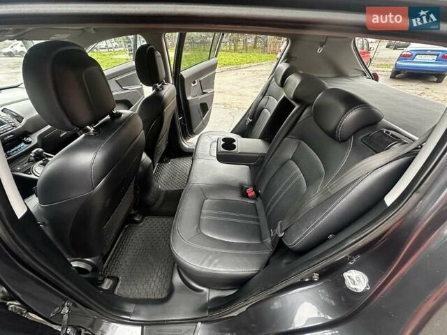 Сірий Кіа Sportage, об'ємом двигуна 2 л та пробігом 159 тис. км за 13499 $, фото 29 на Automoto.ua