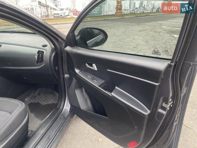 Серый Киа Sportage, объемом двигателя 2 л и пробегом 77 тыс. км за 12500 $, фото 20 на Automoto.ua