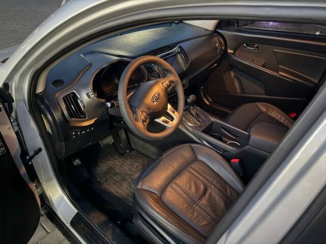 Серый Киа Sportage, объемом двигателя 2 л и пробегом 177 тыс. км за 13000 $, фото 9 на Automoto.ua