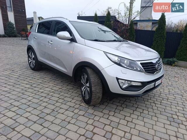 Серый Киа Sportage, объемом двигателя 2 л и пробегом 193 тыс. км за 14858 $, фото 2 на Automoto.ua