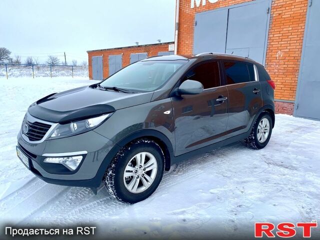 Серый Киа Sportage, объемом двигателя 2 л и пробегом 121 тыс. км за 12200 $, фото 2 на Automoto.ua