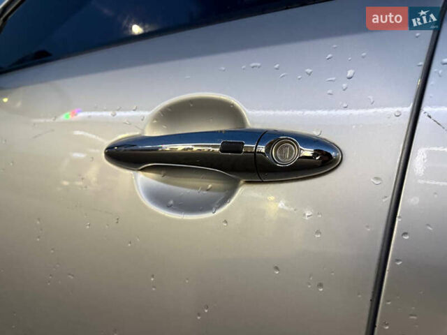 Серый Киа Sportage, объемом двигателя 2 л и пробегом 177 тыс. км за 13000 $, фото 10 на Automoto.ua