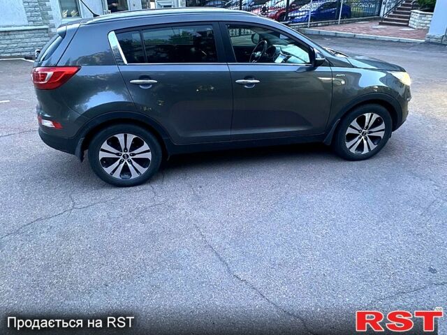 Сірий Кіа Sportage, об'ємом двигуна 2 л та пробігом 202 тис. км за 13200 $, фото 5 на Automoto.ua