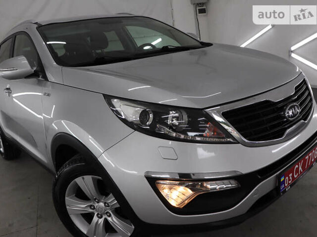 Серый Киа Sportage, объемом двигателя 2 л и пробегом 185 тыс. км за 12999 $, фото 124 на Automoto.ua