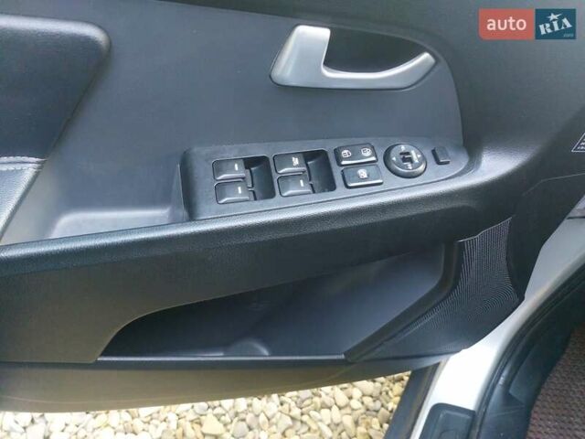 Серый Киа Sportage, объемом двигателя 1.69 л и пробегом 161 тыс. км за 10900 $, фото 14 на Automoto.ua