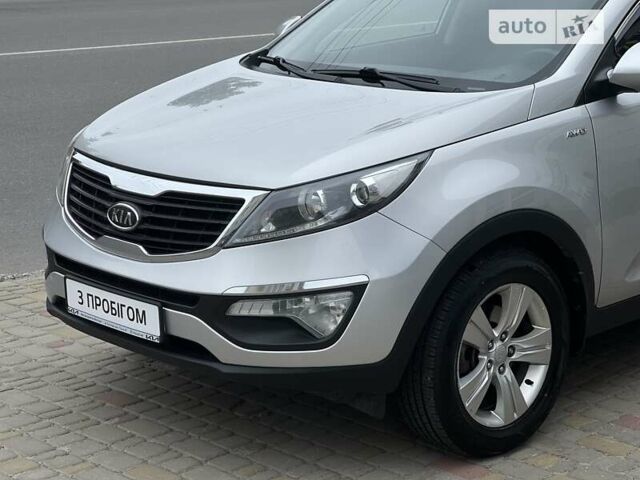 Сірий Кіа Sportage, об'ємом двигуна 2 л та пробігом 216 тис. км за 11199 $, фото 15 на Automoto.ua