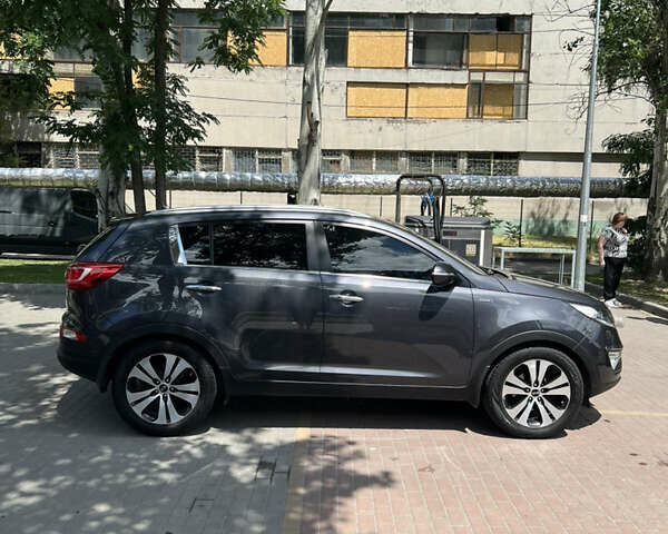 Серый Киа Sportage, объемом двигателя 2 л и пробегом 132 тыс. км за 13500 $, фото 4 на Automoto.ua