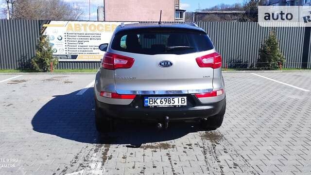 Сірий Кіа Sportage, об'ємом двигуна 2 л та пробігом 260 тис. км за 13550 $, фото 2 на Automoto.ua