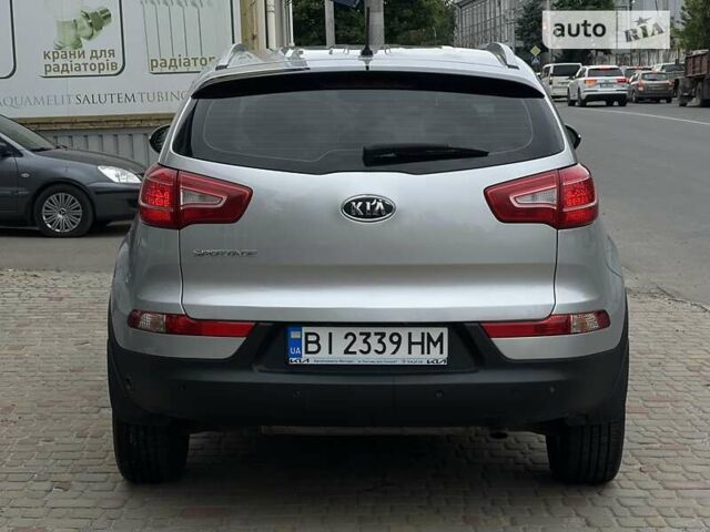 Сірий Кіа Sportage, об'ємом двигуна 2 л та пробігом 216 тис. км за 11199 $, фото 7 на Automoto.ua