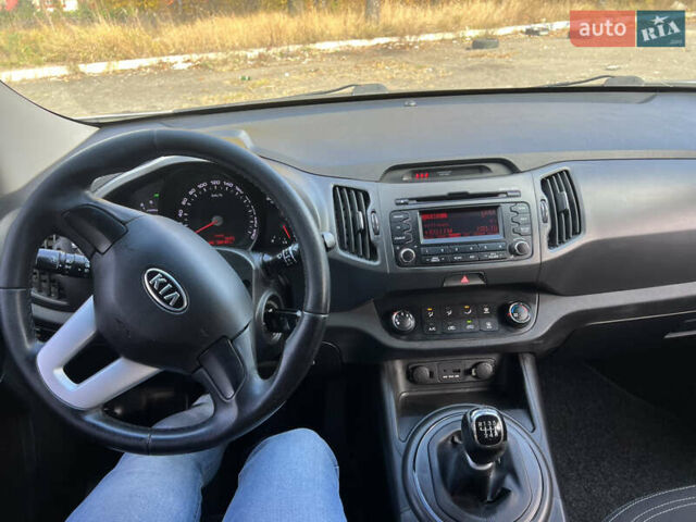 Сірий Кіа Sportage, об'ємом двигуна 1.69 л та пробігом 232 тис. км за 11800 $, фото 1 на Automoto.ua