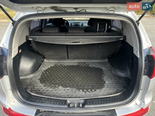Сірий Кіа Sportage, об'ємом двигуна 1.69 л та пробігом 232 тис. км за 11800 $, фото 5 на Automoto.ua
