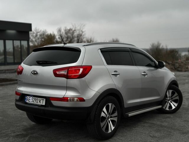 Сірий Кіа Sportage, об'ємом двигуна 2 л та пробігом 178 тис. км за 10500 $, фото 6 на Automoto.ua