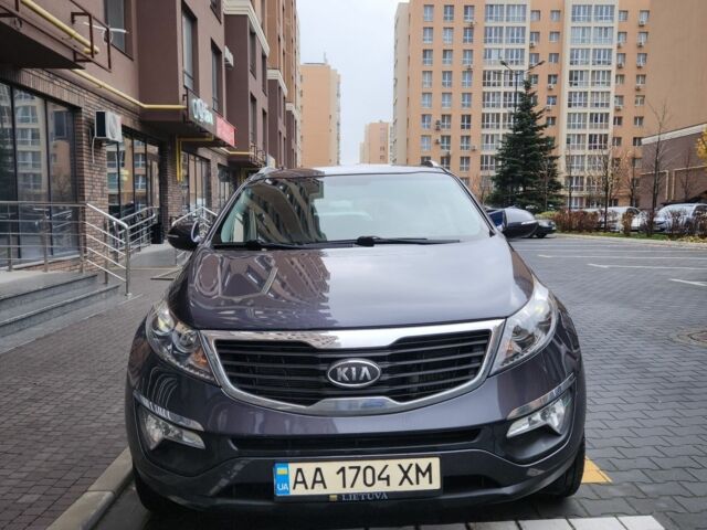 Серый Киа Sportage, объемом двигателя 2 л и пробегом 230 тыс. км за 11500 $, фото 1 на Automoto.ua