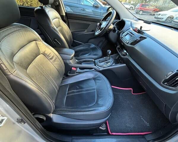 Сірий Кіа Sportage, об'ємом двигуна 2 л та пробігом 140 тис. км за 14500 $, фото 4 на Automoto.ua