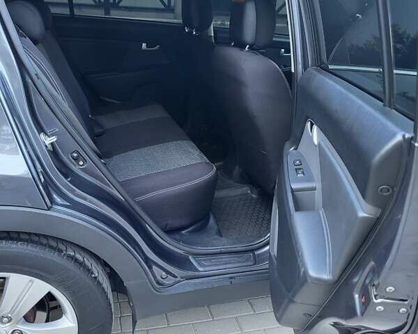 Сірий Кіа Sportage, об'ємом двигуна 2 л та пробігом 177 тис. км за 12000 $, фото 14 на Automoto.ua