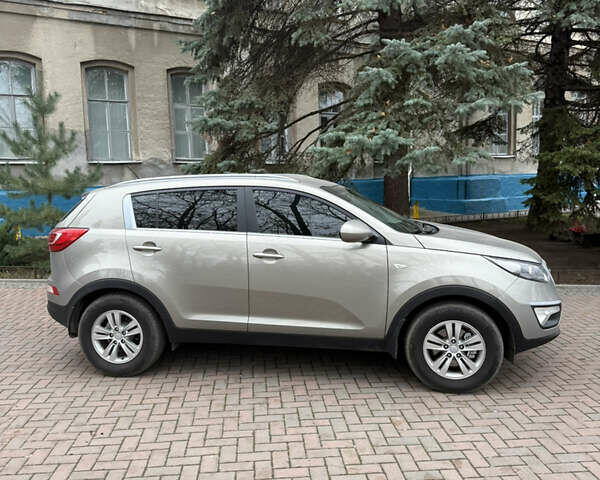 Серый Киа Sportage, объемом двигателя 2 л и пробегом 152 тыс. км за 13350 $, фото 36 на Automoto.ua