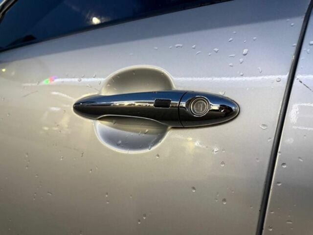 Серый Киа Sportage, объемом двигателя 2 л и пробегом 177 тыс. км за 13000 $, фото 7 на Automoto.ua