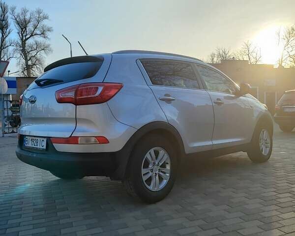 Серый Киа Sportage, объемом двигателя 2 л и пробегом 218 тыс. км за 10300 $, фото 8 на Automoto.ua