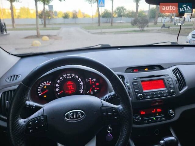 Сірий Кіа Sportage, об'ємом двигуна 2 л та пробігом 177 тис. км за 12000 $, фото 21 на Automoto.ua