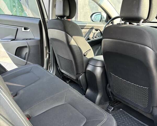 Серый Киа Sportage, объемом двигателя 2 л и пробегом 149 тыс. км за 14200 $, фото 22 на Automoto.ua