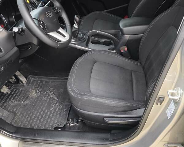 Сірий Кіа Sportage, об'ємом двигуна 1.69 л та пробігом 199 тис. км за 11299 $, фото 11 на Automoto.ua