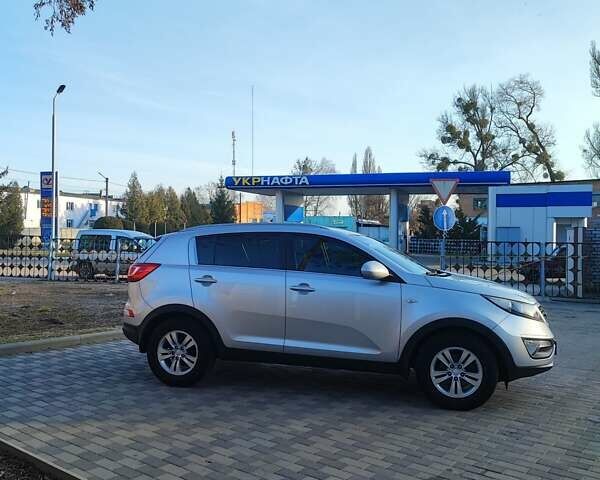 Серый Киа Sportage, объемом двигателя 2 л и пробегом 218 тыс. км за 10300 $, фото 7 на Automoto.ua