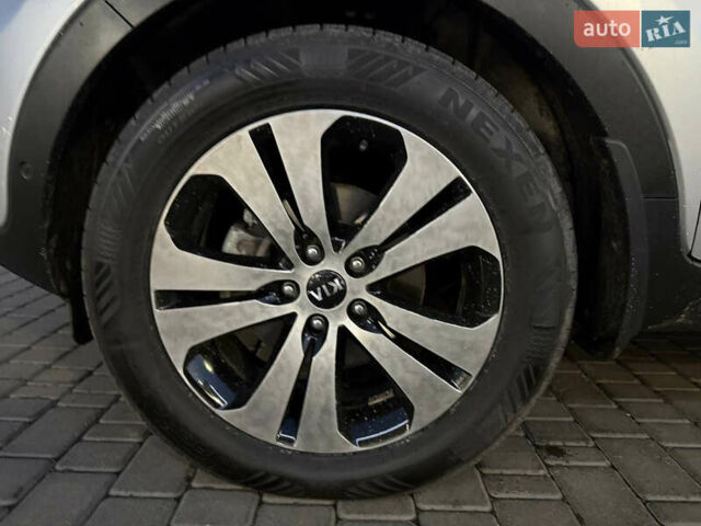 Серый Киа Sportage, объемом двигателя 2 л и пробегом 177 тыс. км за 13000 $, фото 9 на Automoto.ua