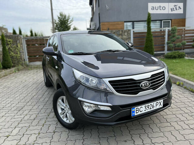 Серый Киа Sportage, объемом двигателя 1.7 л и пробегом 150 тыс. км за 12499 $, фото 2 на Automoto.ua