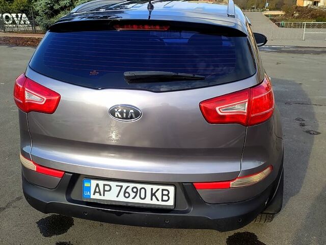 Серый Киа Sportage, объемом двигателя 2 л и пробегом 136 тыс. км за 13000 $, фото 5 на Automoto.ua