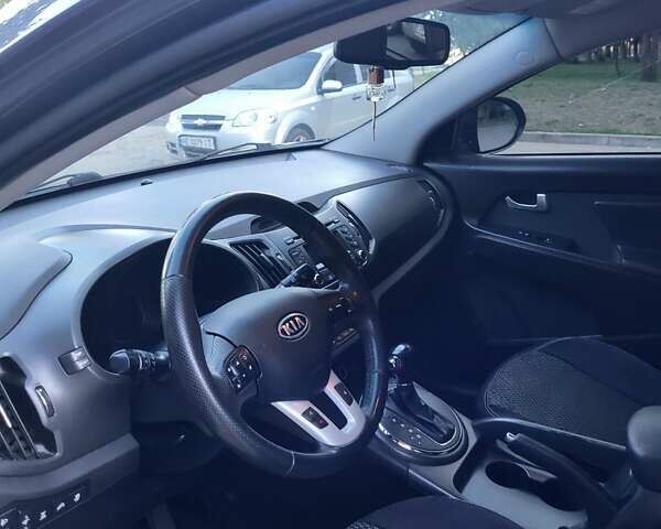 Сірий Кіа Sportage, об'ємом двигуна 2 л та пробігом 177 тис. км за 12000 $, фото 16 на Automoto.ua