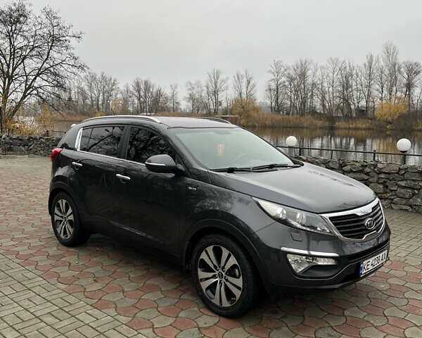 Сірий Кіа Sportage, об'ємом двигуна 2 л та пробігом 135 тис. км за 12499 $, фото 1 на Automoto.ua