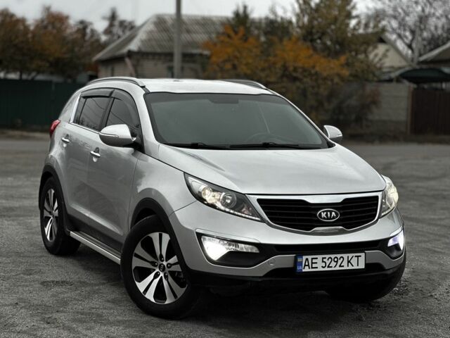 Сірий Кіа Sportage, об'ємом двигуна 2 л та пробігом 178 тис. км за 10500 $, фото 3 на Automoto.ua