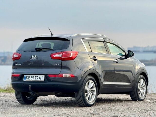 Серый Киа Sportage, объемом двигателя 2 л и пробегом 230 тыс. км за 12500 $, фото 5 на Automoto.ua