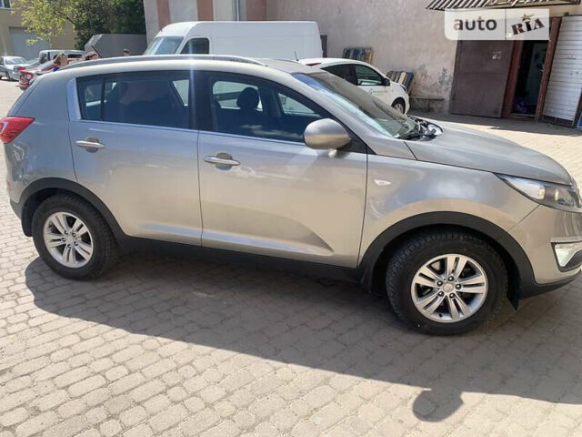 Сірий Кіа Sportage, об'ємом двигуна 0 л та пробігом 194 тис. км за 11600 $, фото 4 на Automoto.ua