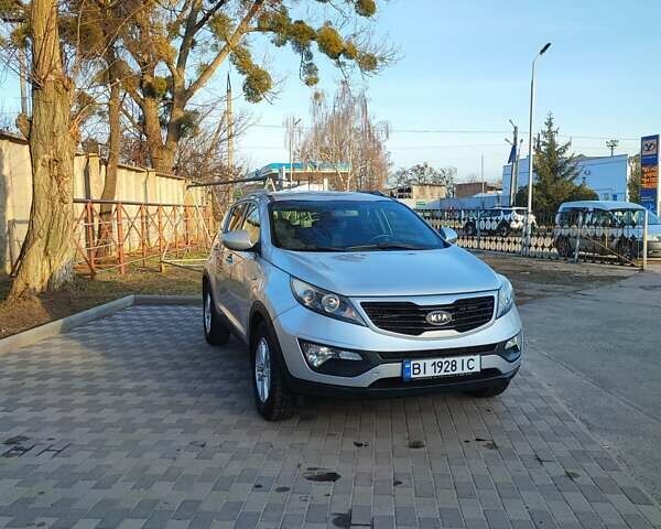 Серый Киа Sportage, объемом двигателя 2 л и пробегом 218 тыс. км за 10300 $, фото 3 на Automoto.ua