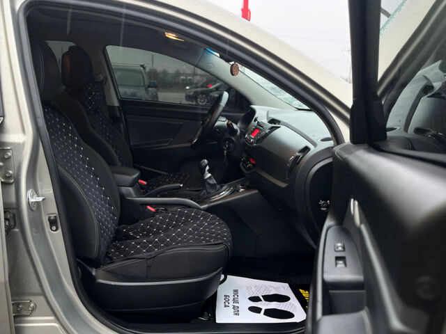 Серый Киа Sportage, объемом двигателя 1.7 л и пробегом 311 тыс. км за 12490 $, фото 26 на Automoto.ua