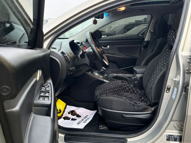 Серый Киа Sportage, объемом двигателя 1.7 л и пробегом 311 тыс. км за 12490 $, фото 8 на Automoto.ua