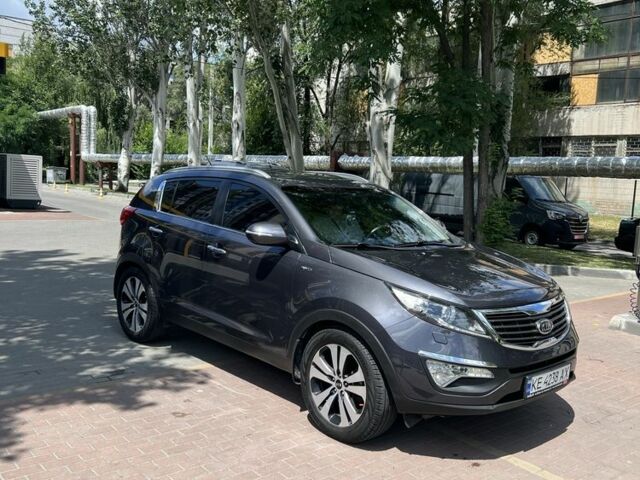 Серый Киа Sportage, объемом двигателя 2 л и пробегом 132 тыс. км за 12999 $, фото 2 на Automoto.ua