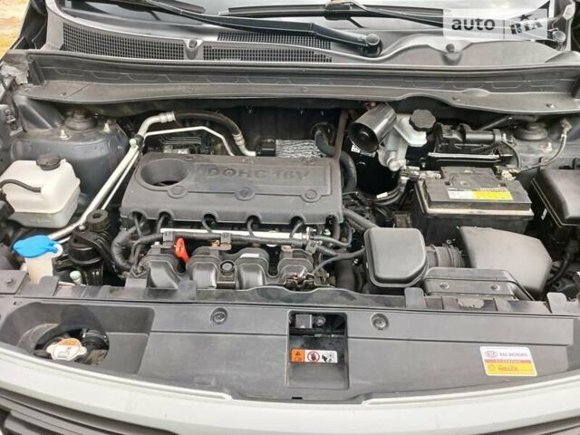 Сірий Кіа Sportage, об'ємом двигуна 2 л та пробігом 230 тис. км за 12300 $, фото 7 на Automoto.ua