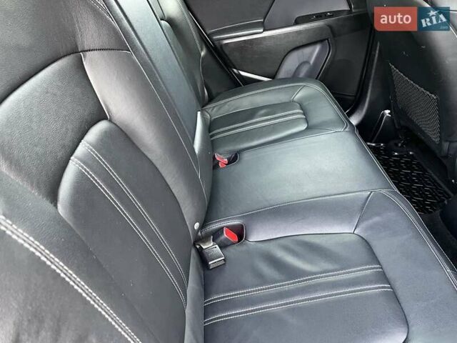 Серый Киа Sportage, объемом двигателя 2 л и пробегом 246 тыс. км за 12999 $, фото 79 на Automoto.ua