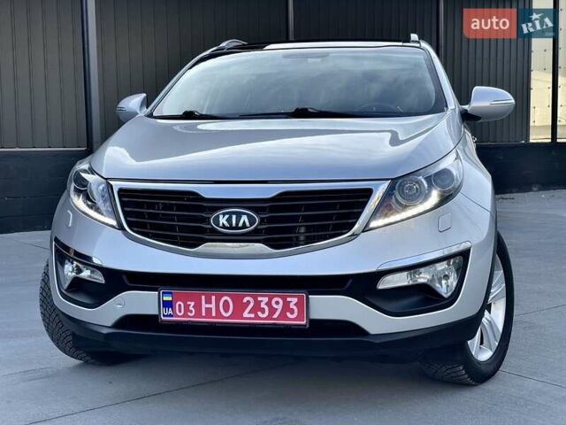 Серый Киа Sportage, объемом двигателя 2 л и пробегом 246 тыс. км за 12999 $, фото 3 на Automoto.ua