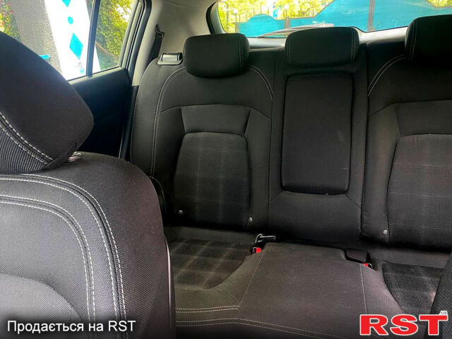 Серый Киа Sportage, объемом двигателя 1.7 л и пробегом 200 тыс. км за 12000 $, фото 9 на Automoto.ua