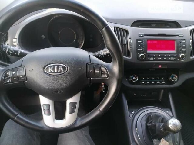 Сірий Кіа Sportage, об'ємом двигуна 2 л та пробігом 121 тис. км за 11100 $, фото 12 на Automoto.ua