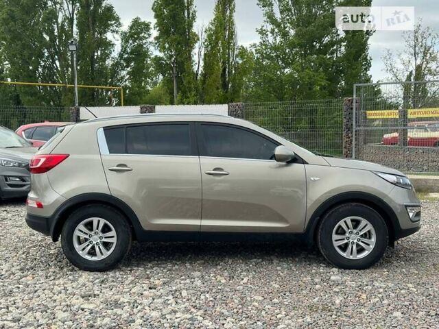 Серый Киа Sportage, объемом двигателя 2 л и пробегом 46 тыс. км за 15700 $, фото 3 на Automoto.ua