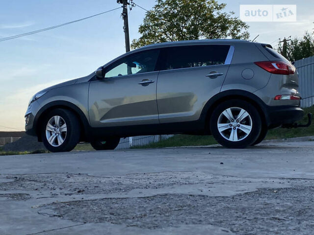 Серый Киа Sportage, объемом двигателя 1.7 л и пробегом 101 тыс. км за 12990 $, фото 188 на Automoto.ua