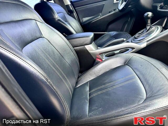 Сірий Кіа Sportage, об'ємом двигуна 2 л та пробігом 139 тис. км за 12250 $, фото 8 на Automoto.ua