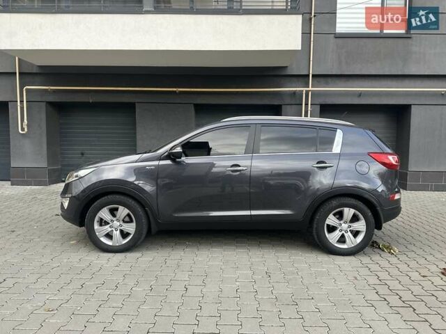 Сірий Кіа Sportage, об'ємом двигуна 2 л та пробігом 185 тис. км за 13399 $, фото 5 на Automoto.ua